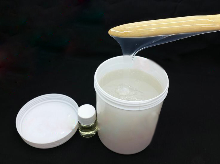 生產(chǎn)高端液態(tài)硅膠制品有什么方法？